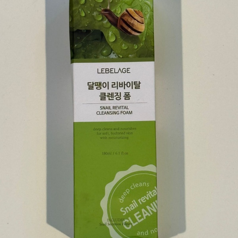 Lebelage Snail Revital Cleansing Foam - 180ml